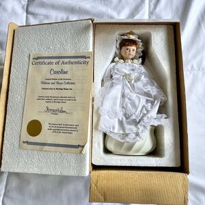 Heritage House Ribbons and Bows “the way we were” music doll wind up NIB
